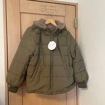 어스 뮤직 앤 이콜로지 리버서블 충전솜 보아 코트