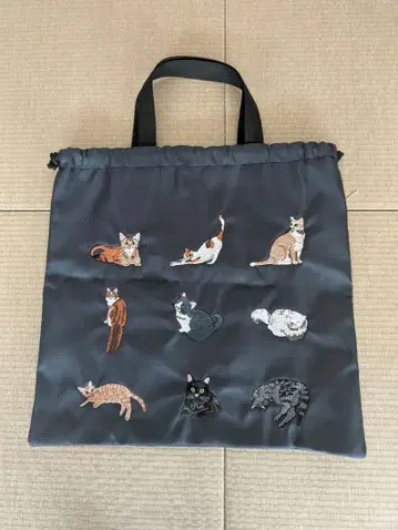 고양이 자수 토트백 네이비