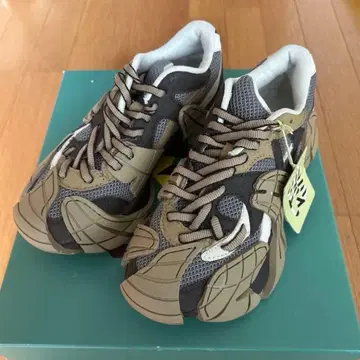 미사용 CAMPERLAB (캠퍼 라보) TORMENTA 토르멘타 37