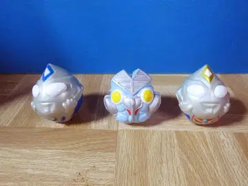 울트라맨 피규어볼 3종류 공 포함 발송 무료