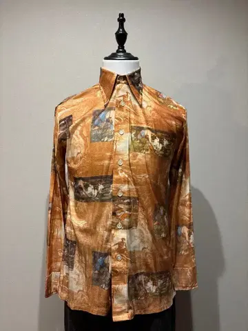 아트 프린트 오렌지 계열 긴팔 셔츠 M 사이즈