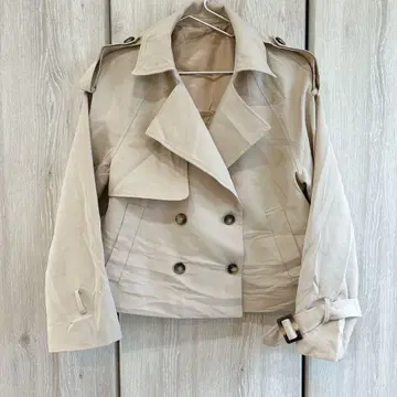 새상품급 [ S사이즈 ] 베이지 더블 브레스트 숏코트 안감 있음 오피스