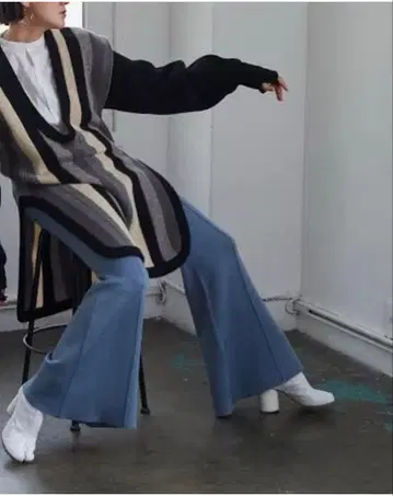 오버 사이즈 니트 베스트 그레이 베이지 블랙 스트라이프