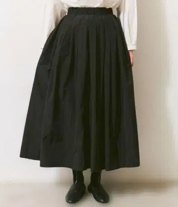 미사용 새상품 리브라큐 턱 볼륨 롱 스커트 블랙