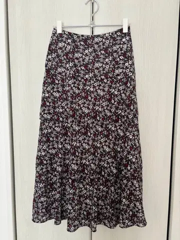 Mila Owen 꽃무늬 캉캉 스커트