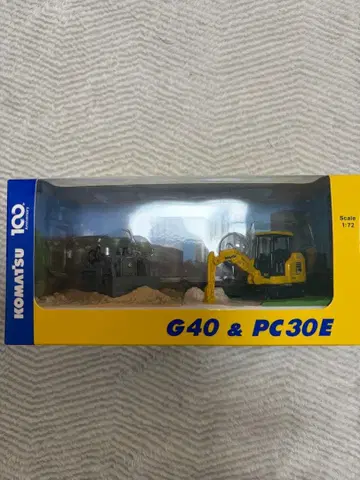 코마츠 G40 & PC30E 1/72 스케일 모델 세트