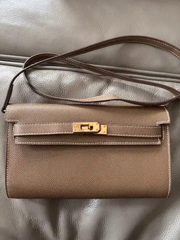 베이지 브라운 가죽 숄더백