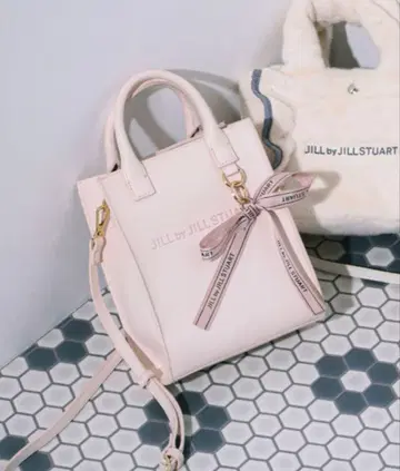 JILL byJILLSTUART 참 포함 백 질 바이 스튜어트