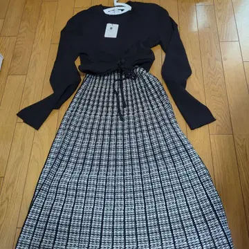 자카드 플리츠 니트 원피스 절개 리본 롱