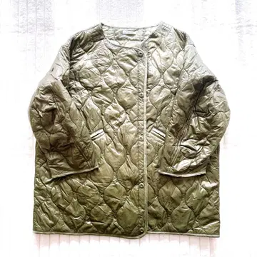 프릭스스토어 퀼팅 자켓 Free 카키색 빅