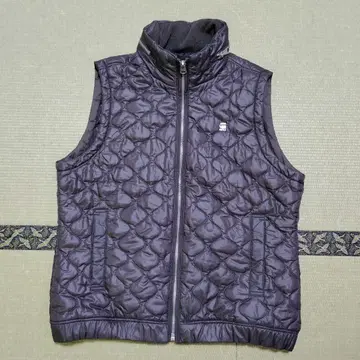 G-STAR RAW (지스타로우) 충전솜 베스트 후드 부착