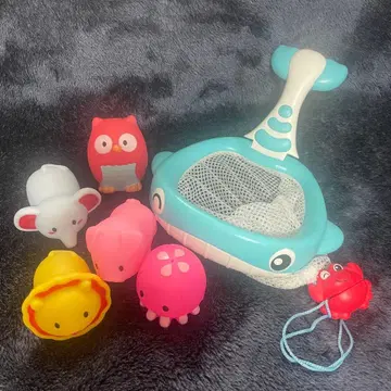 목욕놀이 동물 피규어와 고래형 골네트 세트