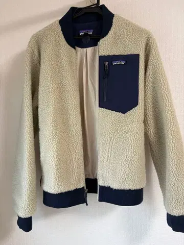 patagonia 플리스 자켓 크림/네이비