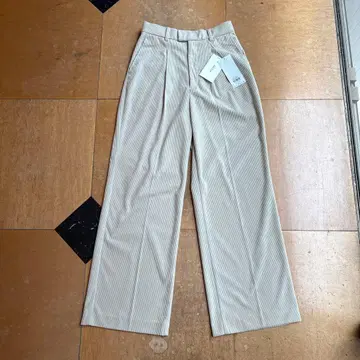 셋업 코듀로이 팬츠 이번 시즌