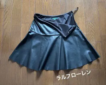 랄프 로렌 블랙 양가죽 플레어 스커트 무릎 위 기장