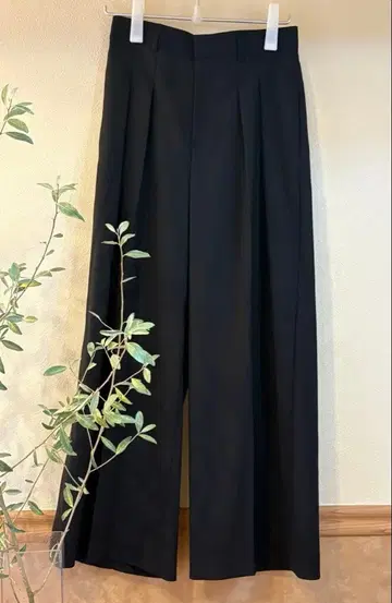 미라 오웬 플랩 2턱 와이드 팬츠 미사용 새상품