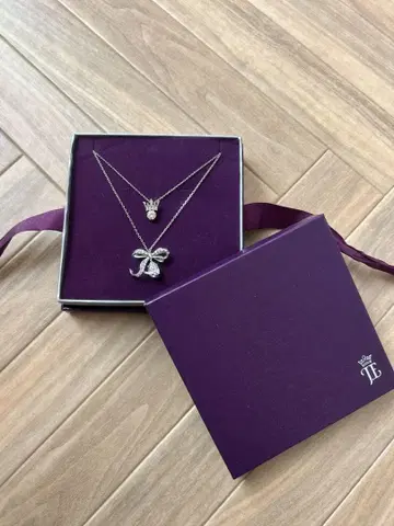 [ J.ESTINA ] 제이에스티나 리본 왕관 목걸이 2점 한국