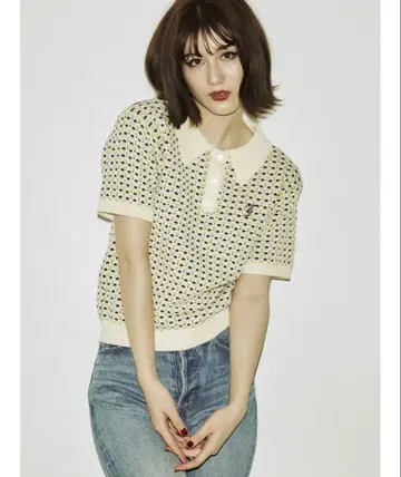 도트 무늬 크림색 피케 셔츠 반팔