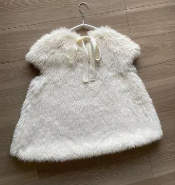 벌스데이 바쉬 백 리본 퍼 베스트