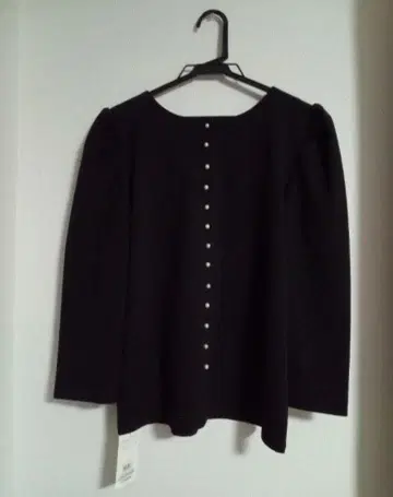 미사용 새상품 쿠튀르 브로치 펄 장식 상의