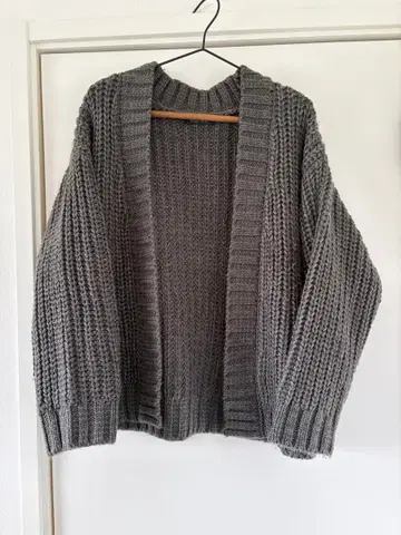 그레이 로우게이지 니트 가디건 긴팔