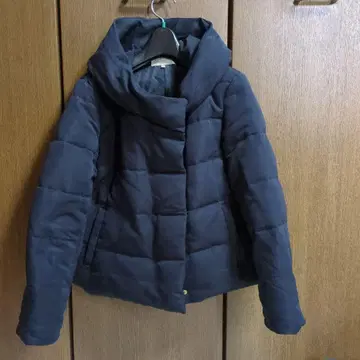 BEAMS HEART 네이비 다운 자켓