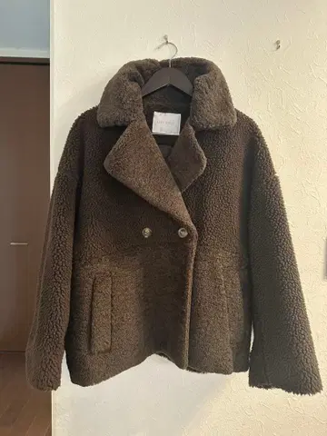 리브 드로와 보아 자켓 브라운