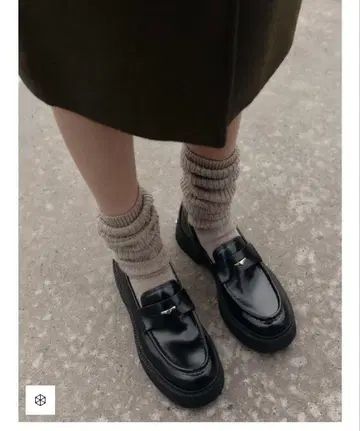 ZARA 블랙 가죽 로퍼 통굽 38