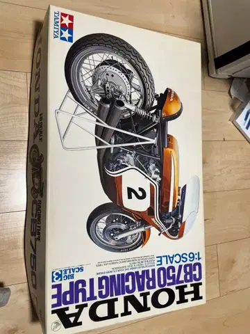 타미야 혼다 CB750 레이싱 타입 1:6 프라모델