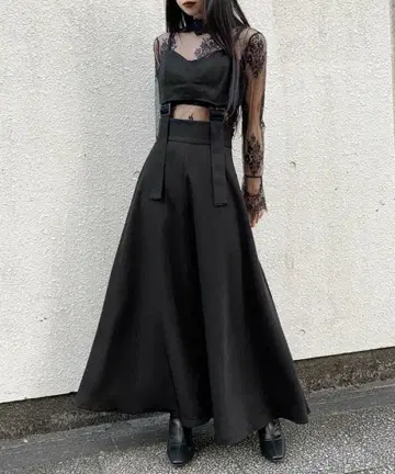 [ LVEU. ] 오리지널 뷔스티에 플레어 원피스 새상품