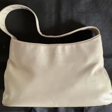 아이보리 숄더백 KATHARINE HAMNETT LONDON