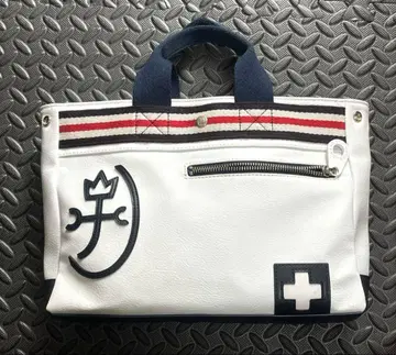 까스텔바작 CASTELBAJAC