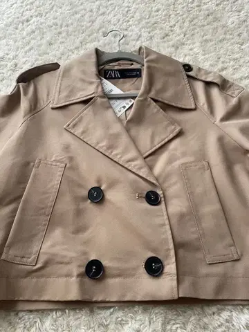 새상품 미사용 ZARA 숏 트렌치