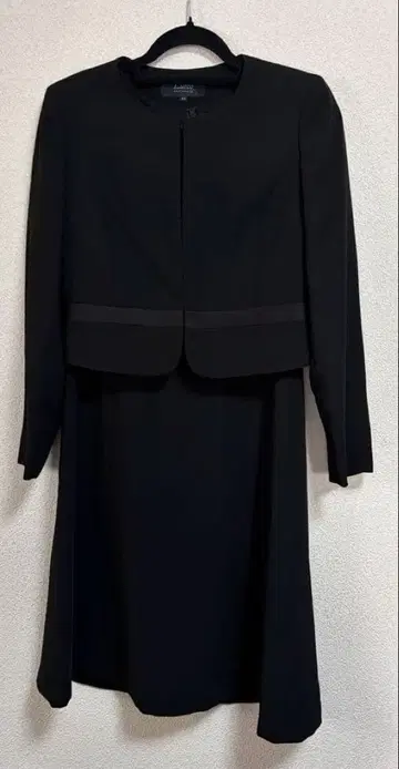 통세척 OK! 블랙 포멀 원피스