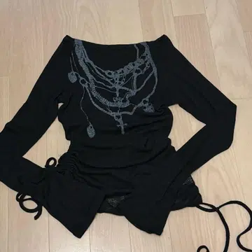 오프숄더 디자인 니트 zipper club