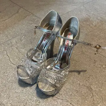 BENEDATTA 하이힐 실버