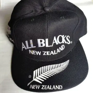 ALL BLACK 자수 캡