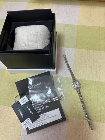 시티즌 여성용 손목시계 크리스탈 유리 kii