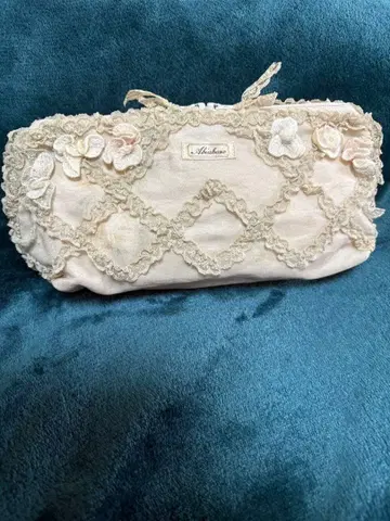 사에라 아키아카네 베이지 파우치