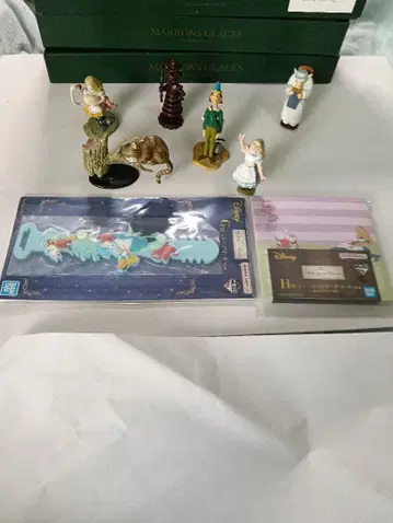 카이요도 앨리스 피규어 6개와 1번 복권 상품 2개