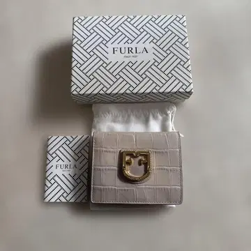 FURLA 훌라 지갑 이단 접이식