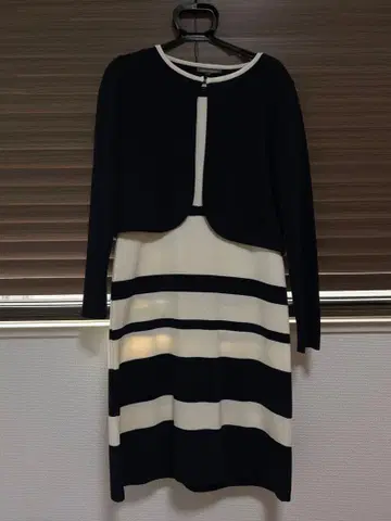 Laura Ashley 앙상블 니트 보더 원피스 & 가디건