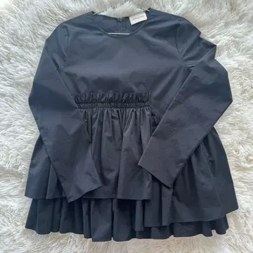 UNITED ARROWS 블랙 프릴 긴팔 상의