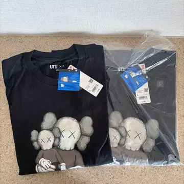 UNIQLO KAWS UT 캐릭터 반팔 T셔츠 L 2장 세트