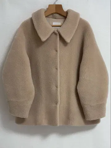 OHGA 에코 무스탕 코트 베이지 S 사이즈