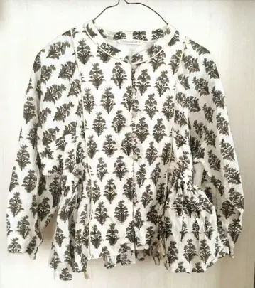 시크한 모던 에스닉 fabracadabra 라바리풍 프린트 셔츠