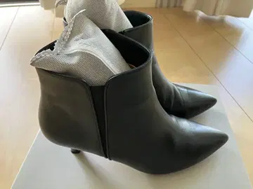 ODETTE E ODILE 슬릿 고어 숏부츠