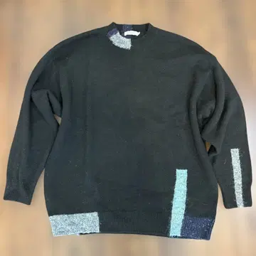 니코앤드 - 블랙 니트 스웨터