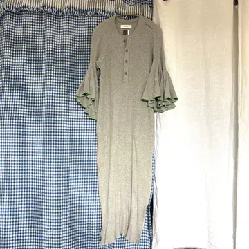 파세타즘 원피스 그레이