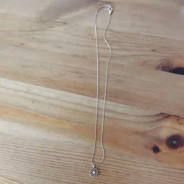 꽃 모티브 목걸이 핑크 골드